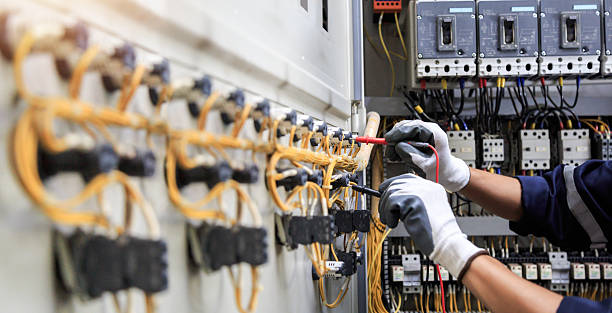 Professional Electrician technician working in Maria Stein, OH